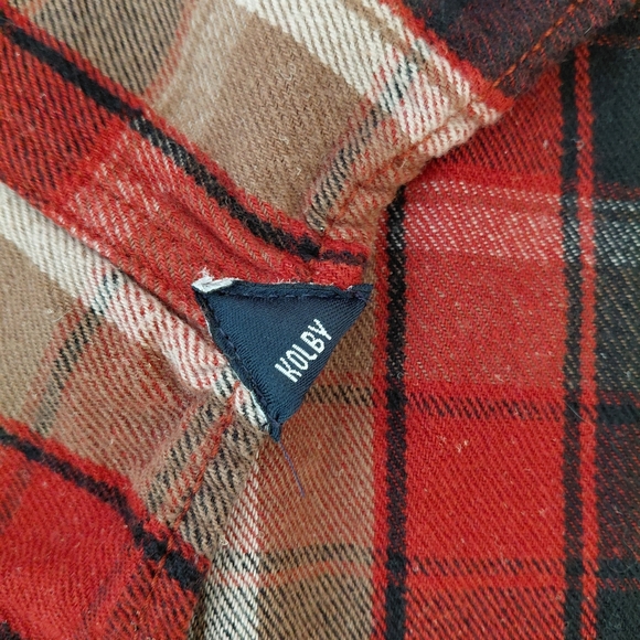 Red and Black Flannel Plaid Casual Button Down Shirt with Hood - Picture 10 of 11